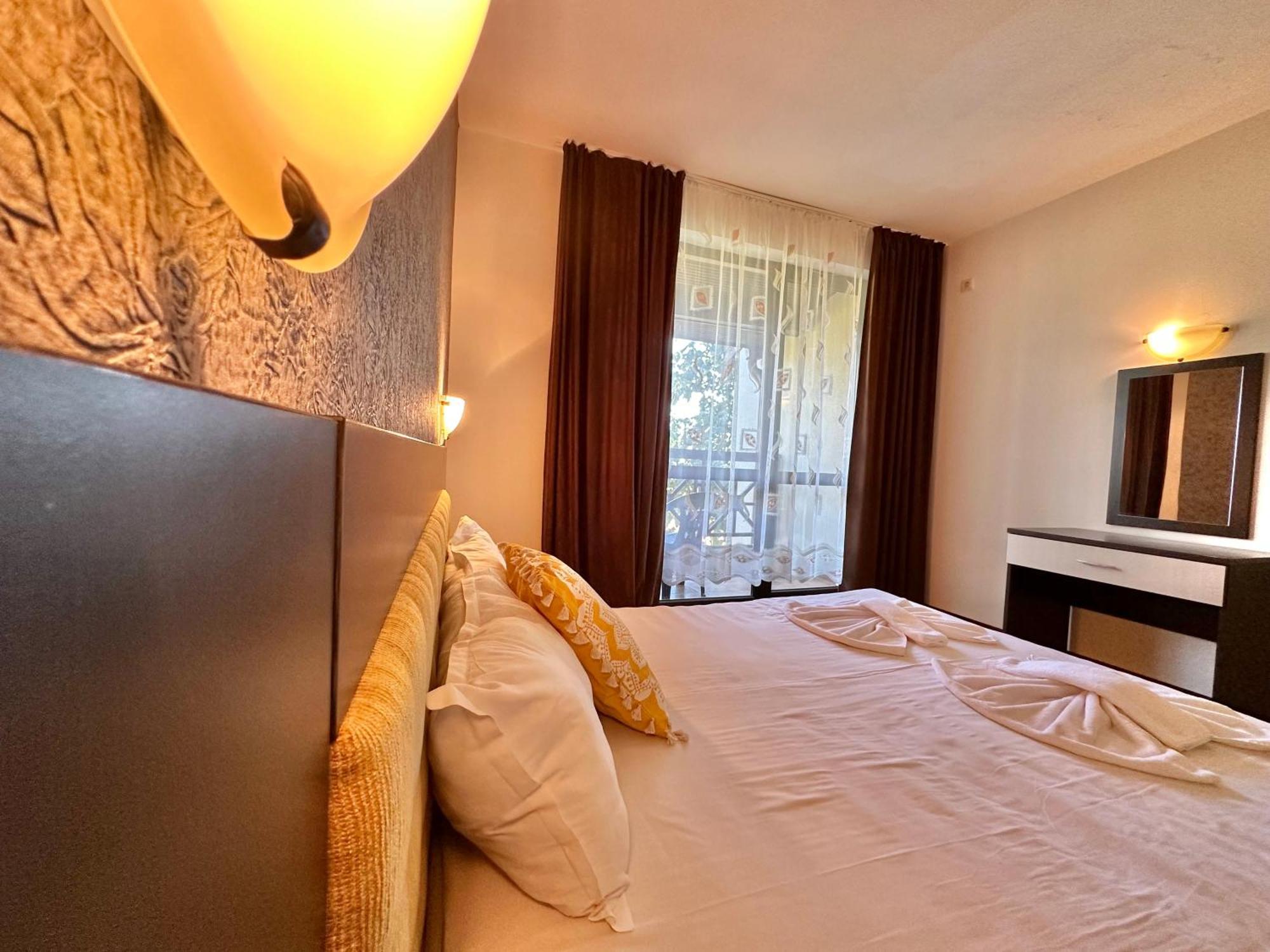 Menada Imperial Heights Villas Sunny Beach Ngoại thất bức ảnh