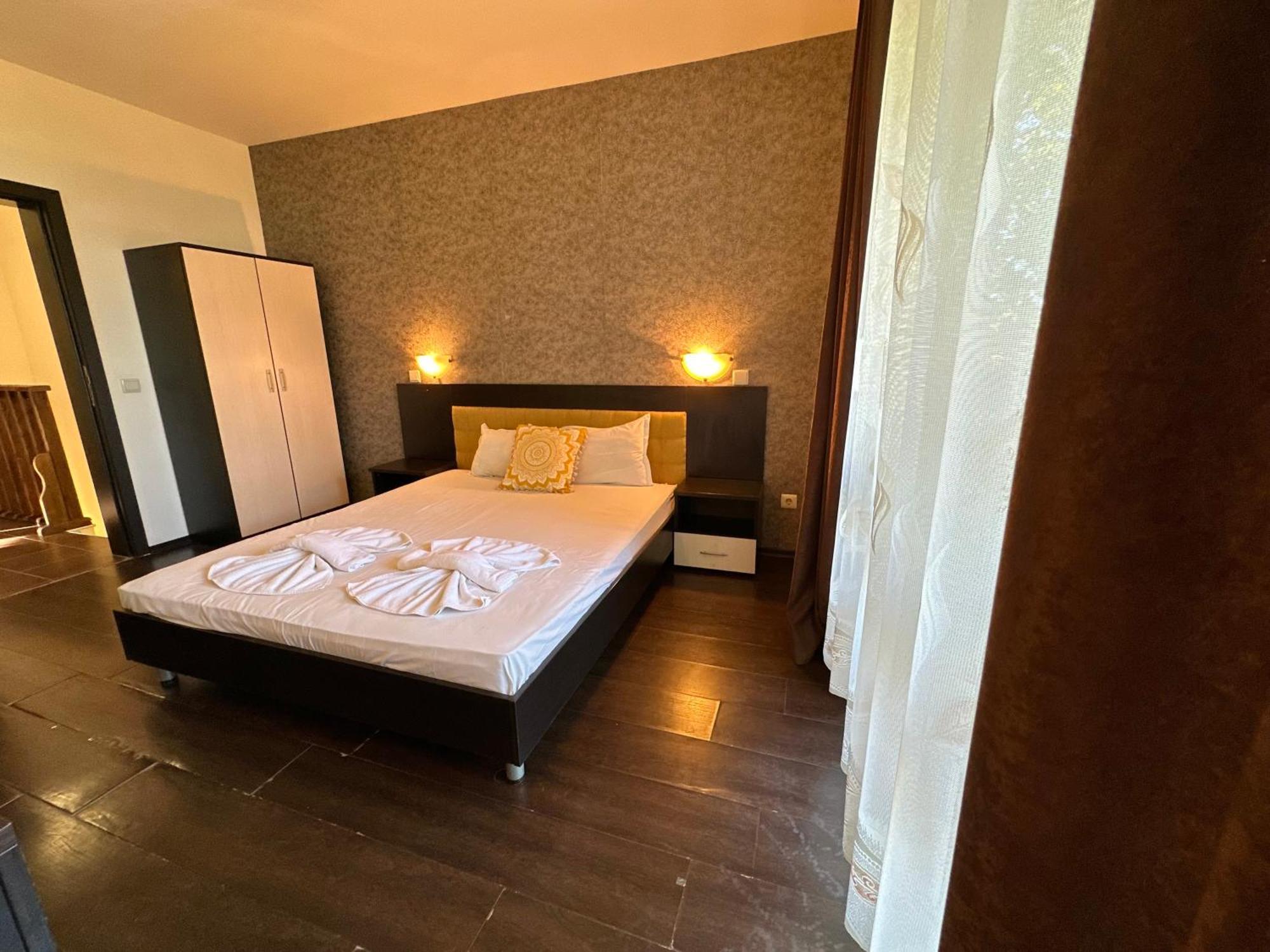 Menada Imperial Heights Villas Sunny Beach Ngoại thất bức ảnh